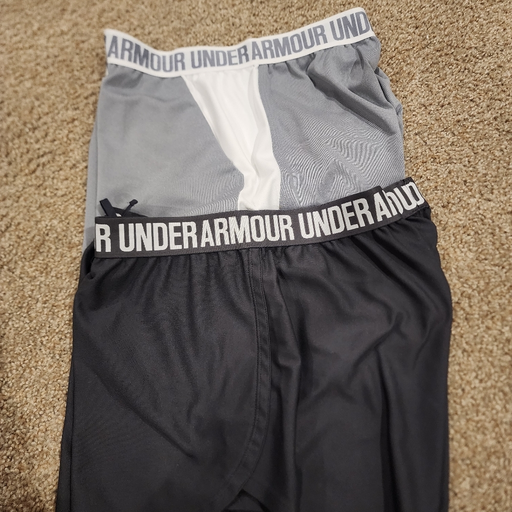 2 pairs of women's under armor shorts size large
